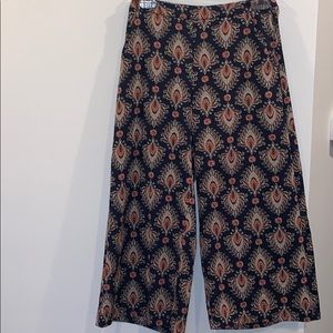 Flowy pants with pockets